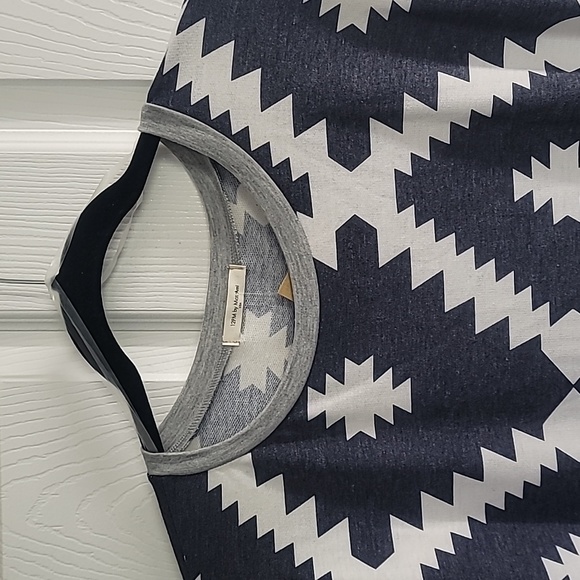 Navy & White Aztec Dress - Picture 4 of 6